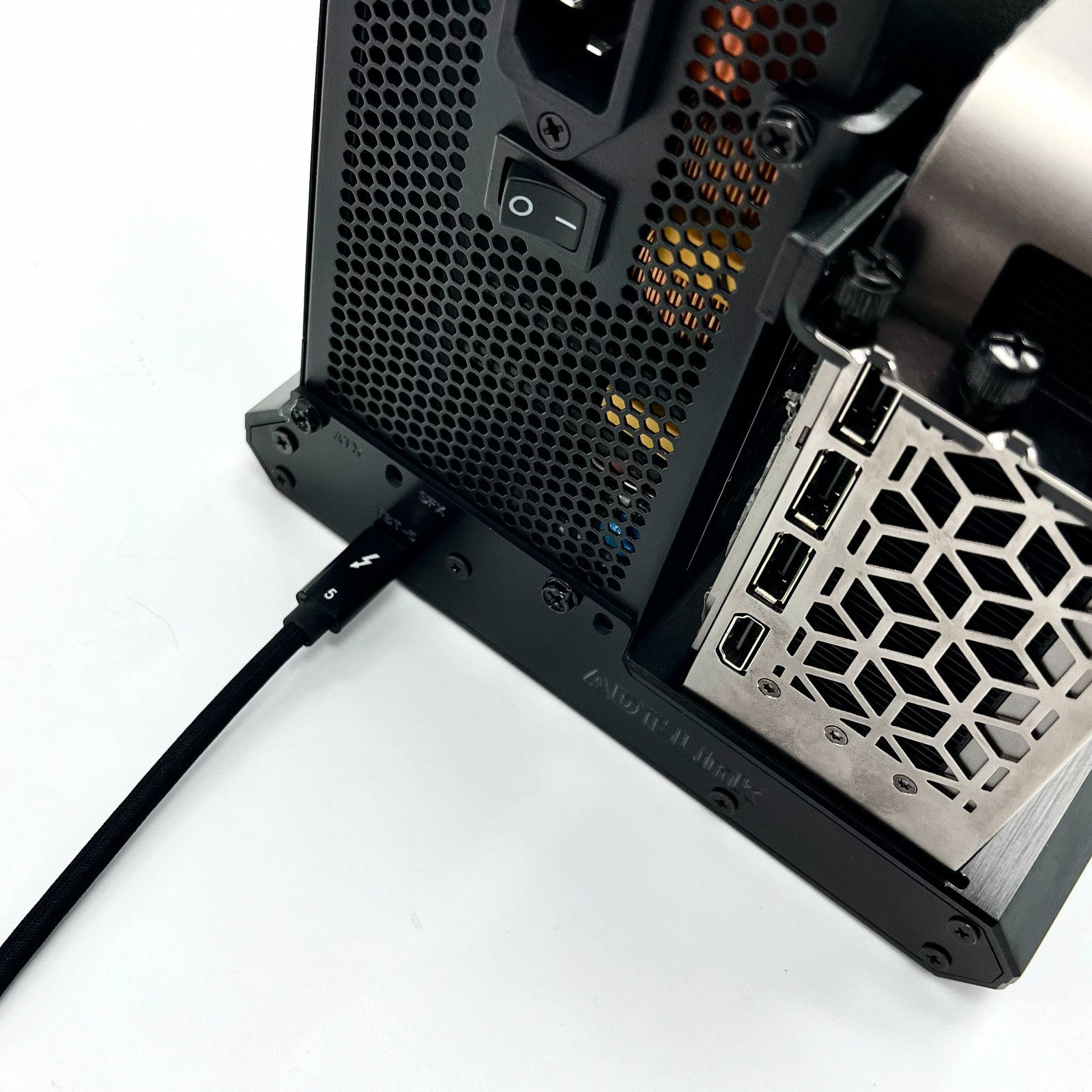 ADT Thunderbolt-5/4/3 External - Thunderbolt 4 External Gpu Enclosure 评论和价格